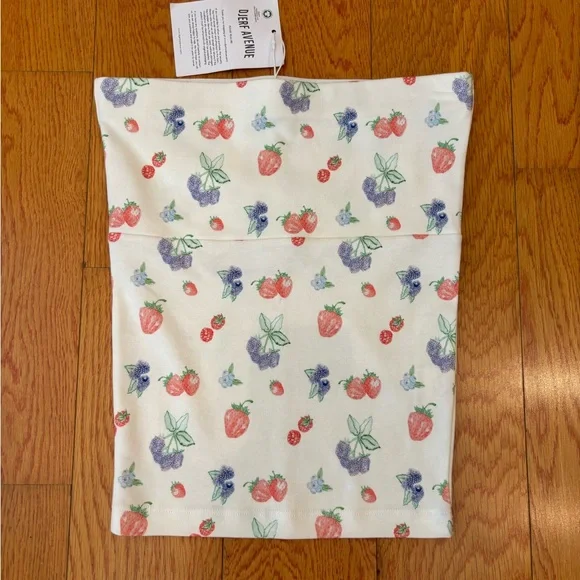 Djerf Avenue Women's Daily Tube Top Summer Berries Sleeveless XS - Picture 3 of 7